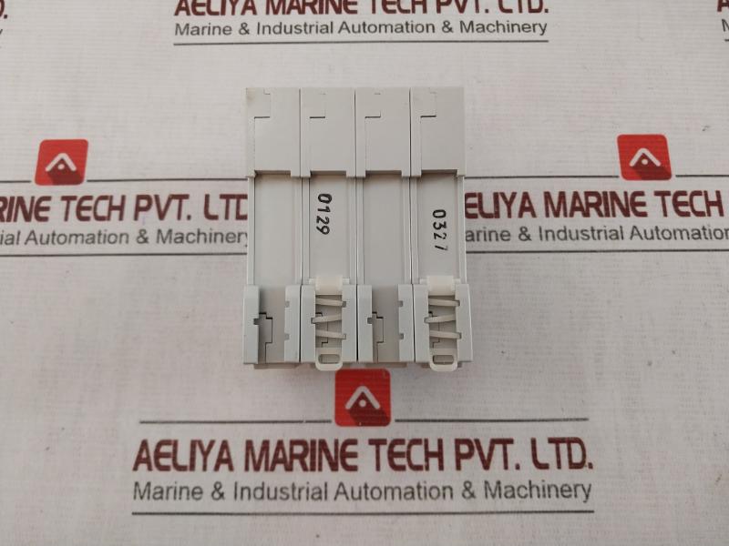 Allen-bradley 1492-cb3 Circuit Breaker Ser:B 300Vac 25A 6A 277Vac