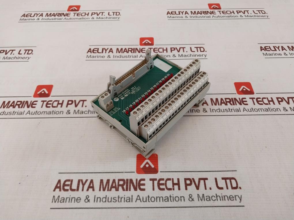 Allen-bradley 1492-ifm40D24 Digital Interface I/O Module 10-30Vac/Dc Ser.A