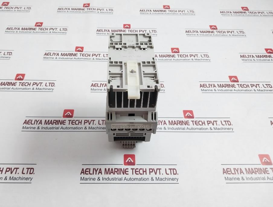 Allen-bradley 160-ba02Nsf1 Variable Speed Drive Ip20 0.55Kw/0.75Hp 380-460V 2.0A