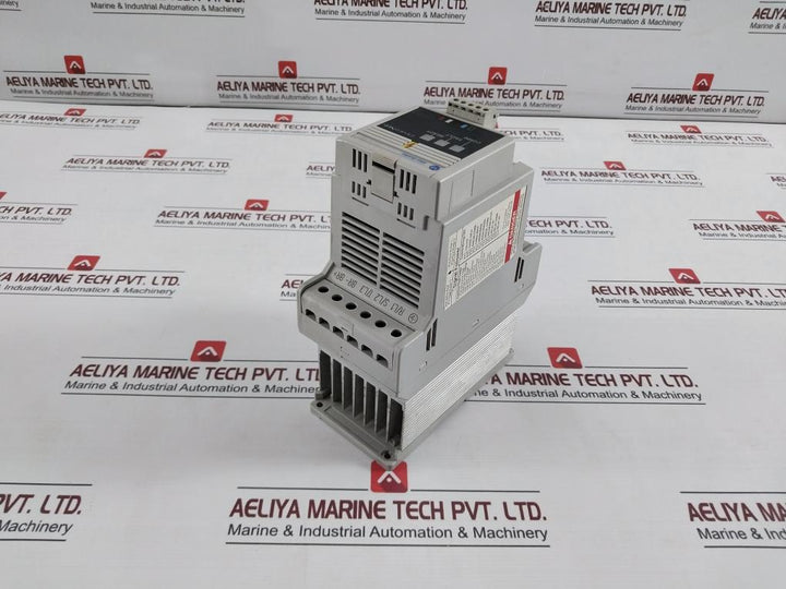 Allen-bradley 160-ba04Nsf1 Ser C Adjustable Frequency Drive 1.5Kw/2Hp