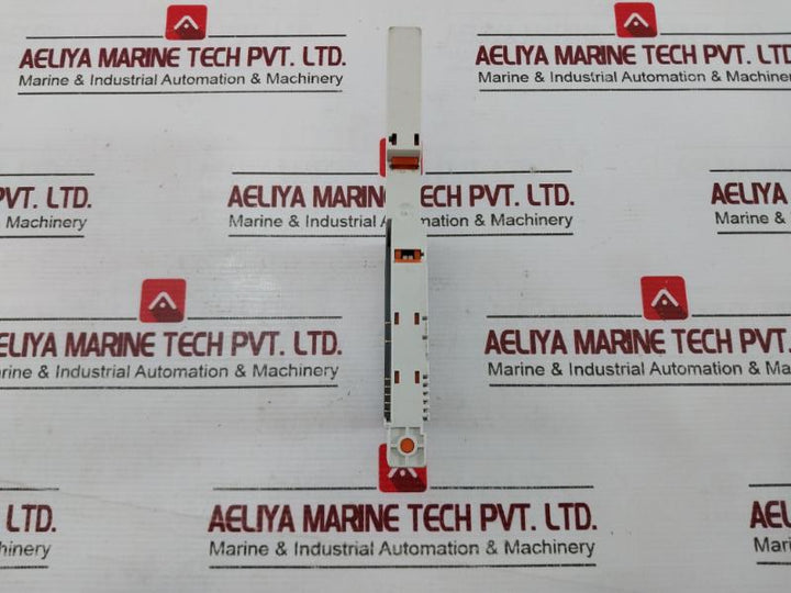 Allen-bradley Ser C 1734-ie2V Analog Voltage Input Rev A01 5V Dc 75 Ma 97334871