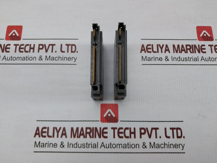 1734-ow4 Relay Output Allen-bradley 250Vac, 2A, 50/60Hz