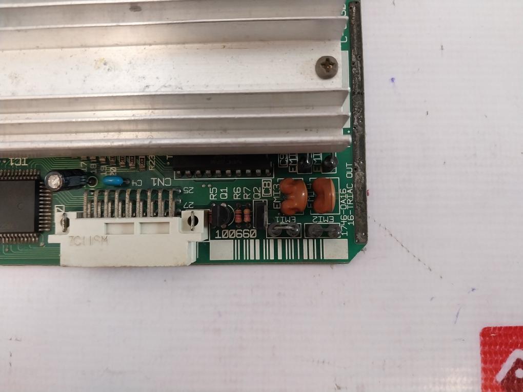 Allen-bradley 1746-oa16 Output Module 85-265 Vac, 50/60Hz
