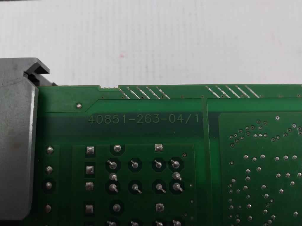 Allen-bradley 1746-ob16 Dc Output Module 10-50v Slc 500