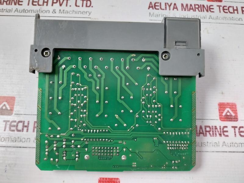 Allen-bradley 1746-ow16 16 Point Digital Output Module 5-265 Vac 50/60Hz