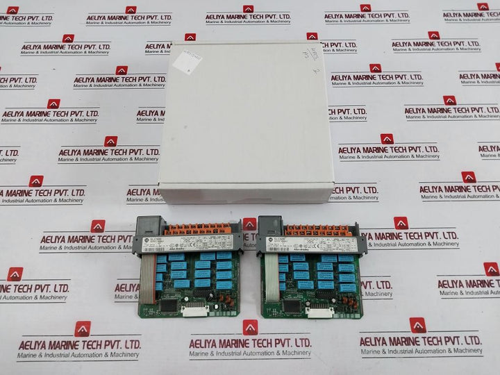 Allen-bradley 1746-ow16 Slc500 16 Point Digital Output Module 5-265Vac/5-125Vdc