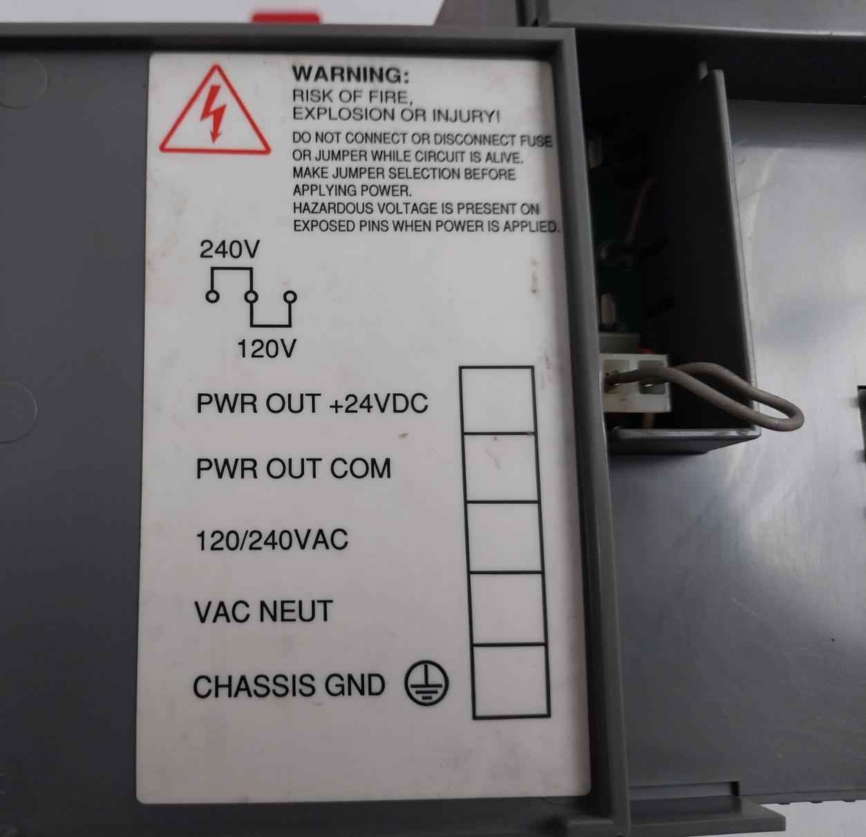 Allen-bradley 1746-p2 Power Supply Module 50/60Hz 75°C 0.2A 24 Vdc