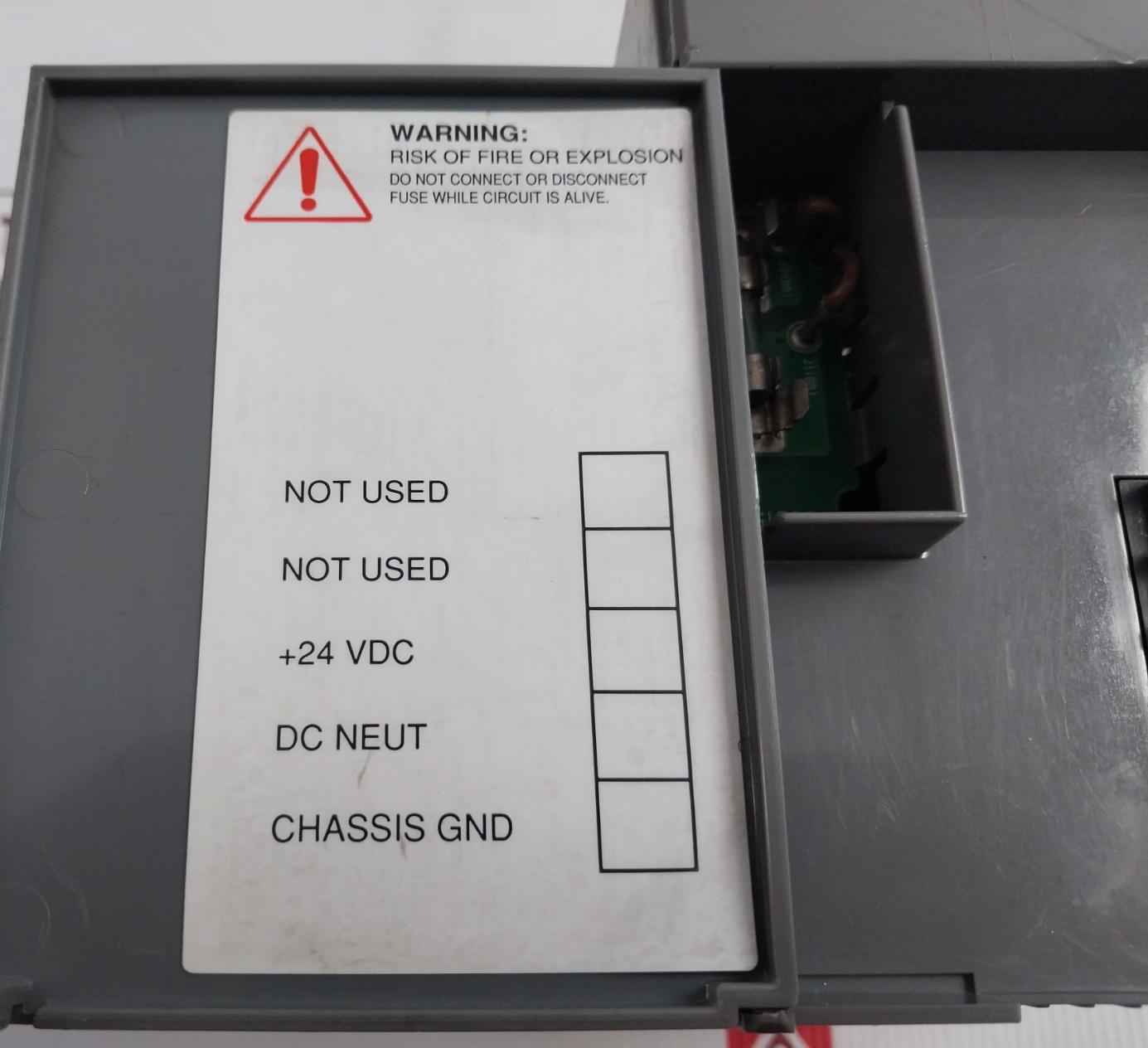 Allen-bradley 1746-p3 Slc 500 Power Supply 19.2-28.8 Vdc 459060-0030