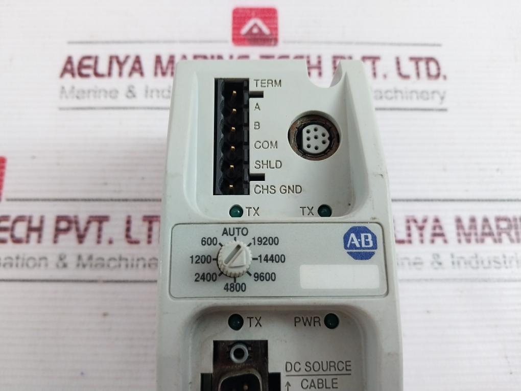 Allen-bradley 1761-net-aic Advanced Interface Converter