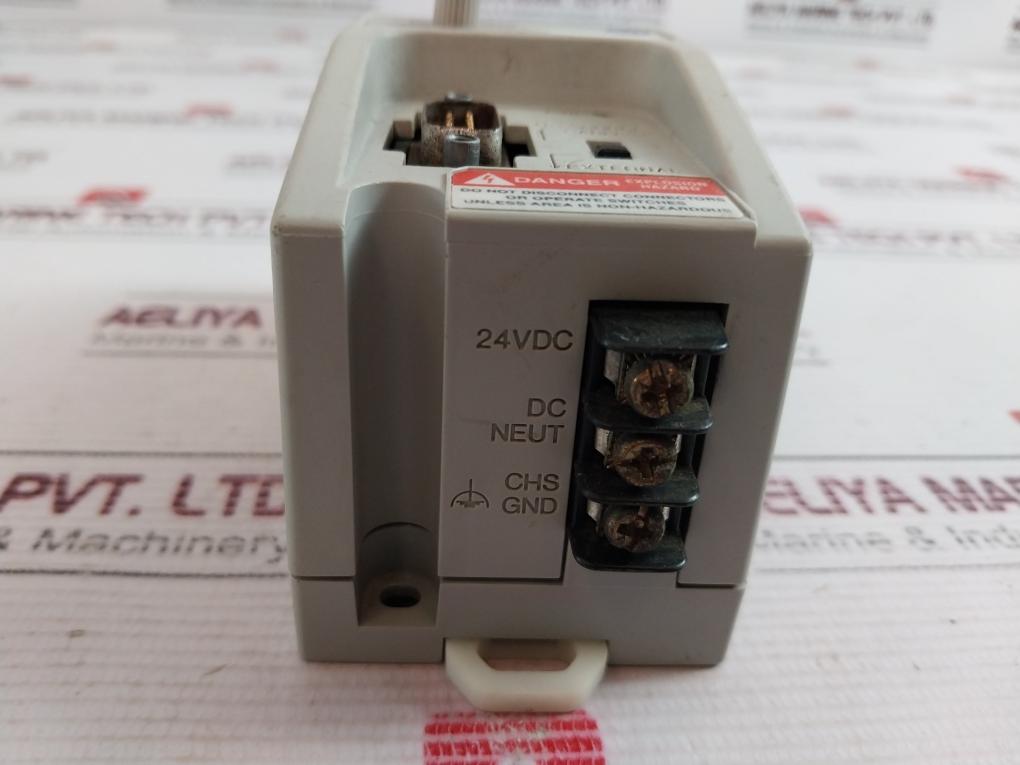 Allen-bradley 1761-net-aic Advanced Interface Converter