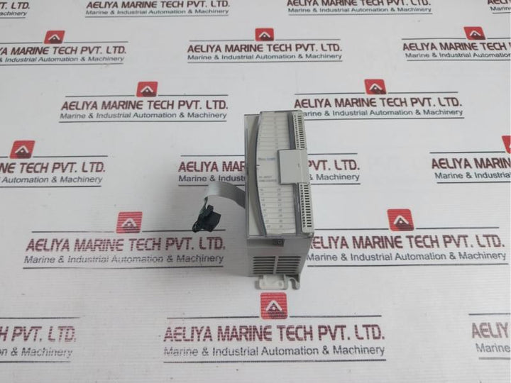 Allen-bradley 1762-iq32T Ser A Micrologix 32 Points 24 Vdc Input Module Rev A