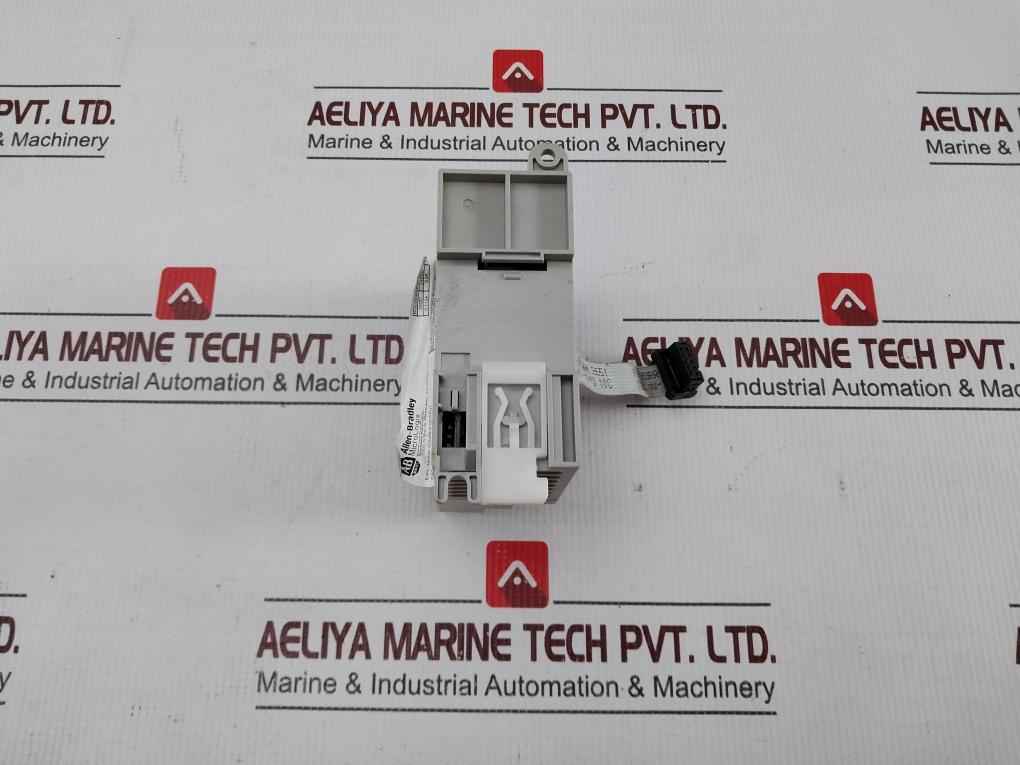 Allen-bradley 1762-ob8 Micrologix Rev D 24vdc Series A