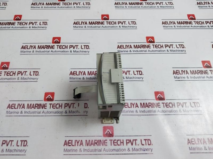 Allen-bradley 1762-ow16 Micrologix 1200 Relay Output Module