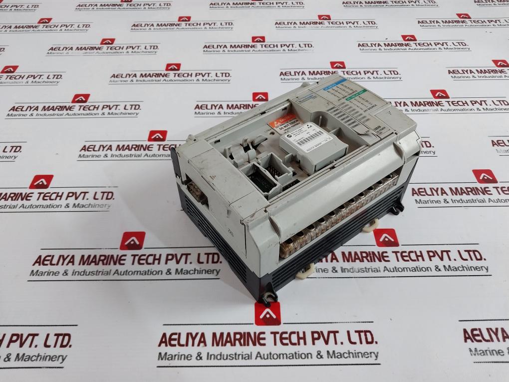 Allen-bradley 1764-28Bxb Micro Logix 1500 24V Sink/Source Dc Power Base Unit