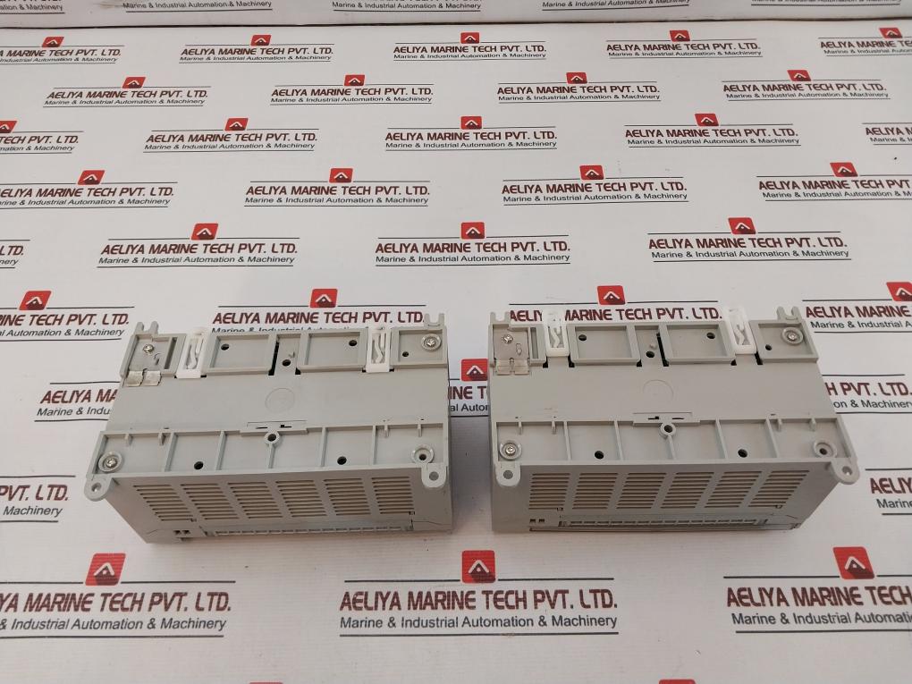 Allen-bradley 1766-l32Bwa Controller 12-24Vdc 50-60Hz