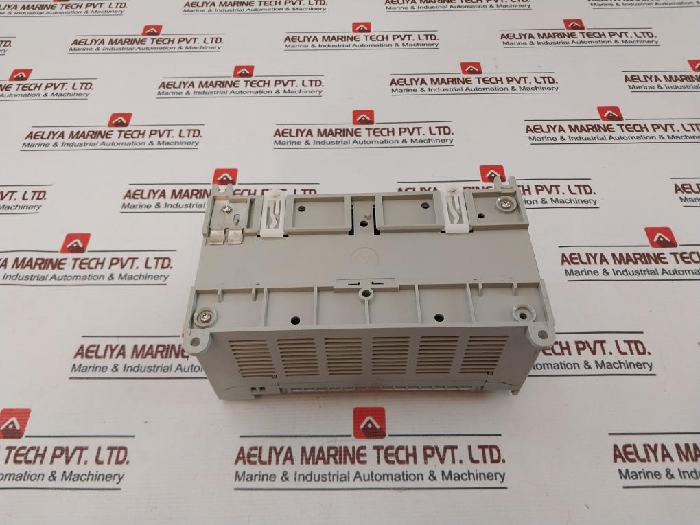 Allen-bradley 1766-l32Bwa Controller 12-24Vdc 50-60Hz