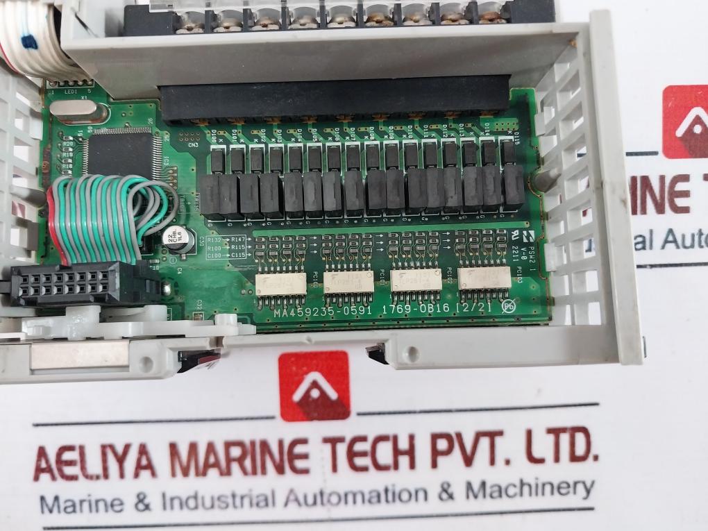 Allen-bradley 1769-ecr Right End Cap/Terminator Ser: A 24Vdc