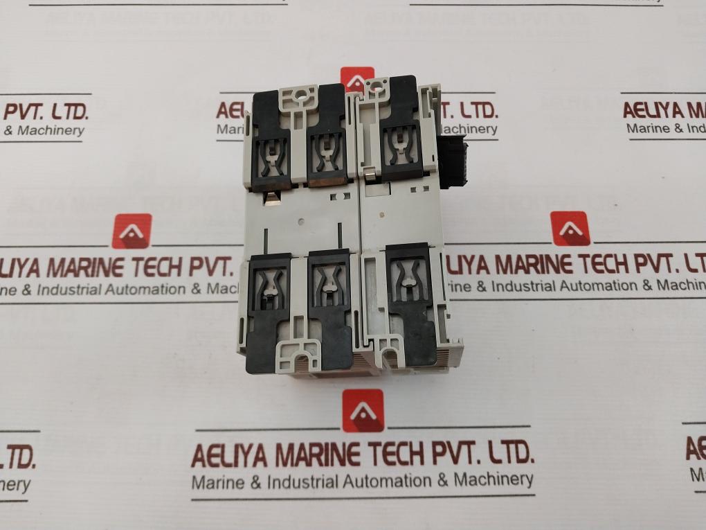 Allen-bradley 1769-iq32 Dc Sink/Source Input Module 5Vdc 24Vdc 1106 7M