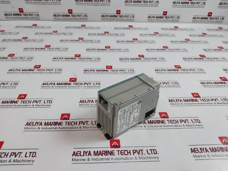 ALLEN-BRADLEY 1769-OB32 Compact I/O Output Module DC Micro Logix 32Pt