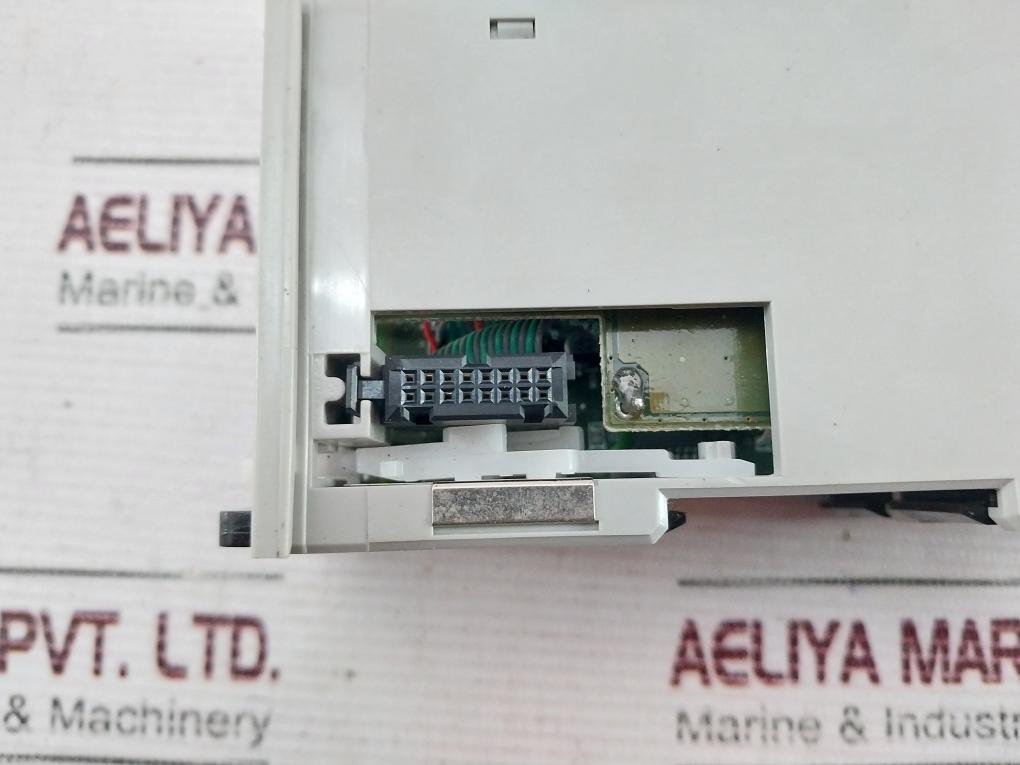 Allen-bradley 1769-ow16 Compact Logix Relay Output Module 95320765/04