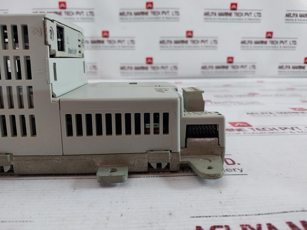 Allen-bradley 1794-l34 Ser B Flexlogix Processor 5.1 Vdc 653 Ma 96398476 5434