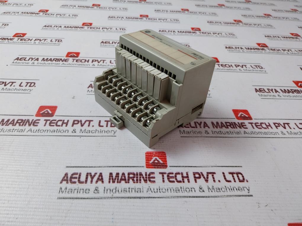 Allen-bradley 1794-oa8 Flex I/O Output Module 120 Vac