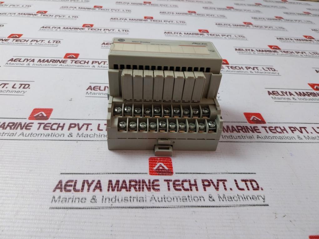 Allen-bradley 1794-oa8 Flex I/O Output Module 120 Vac