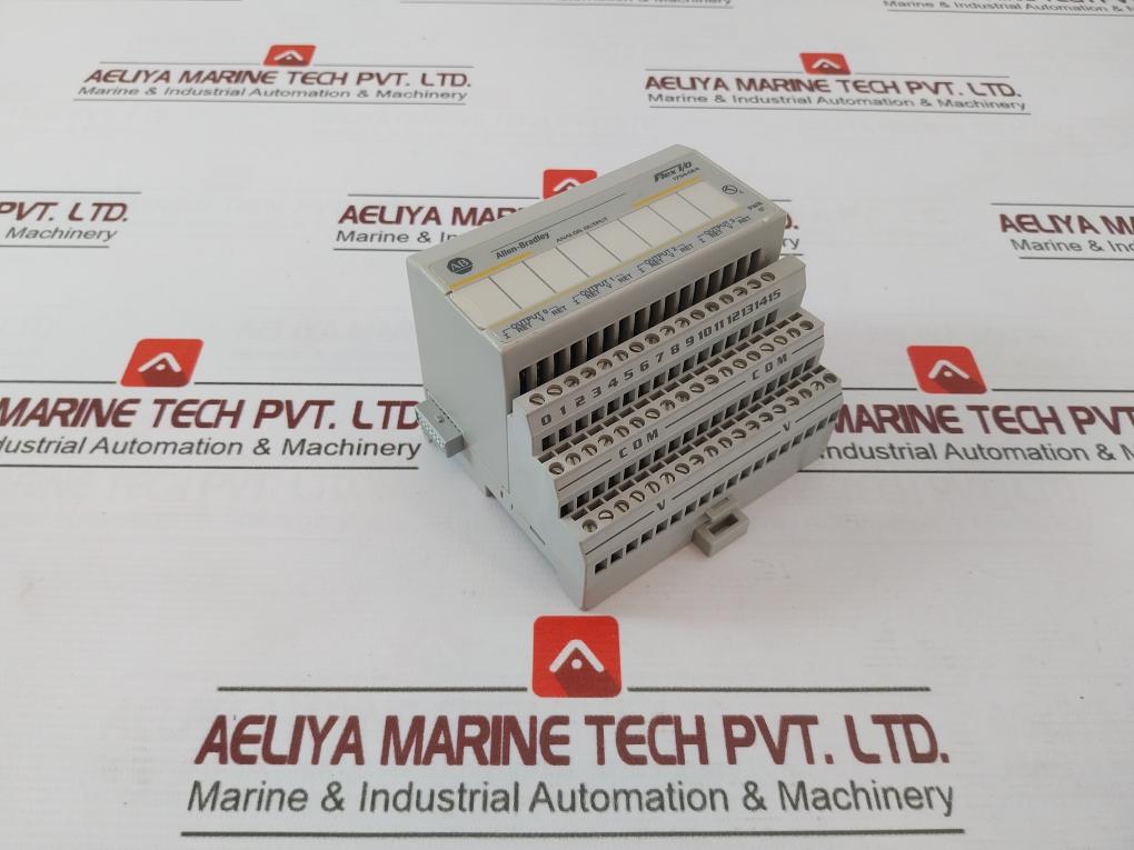 Allen-bradley 1794-oe4 Analog Output Module