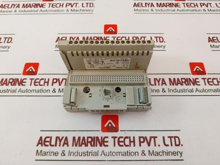 Allen-bradley 1794-tb3 Terminal Block , Flexbus 5Vdc, 10A, Atex Certified, 1935570000