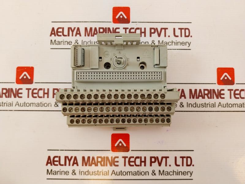 Allen-bradley 1794-tb3 Terminal Block , Flexbus 5Vdc, 10A, Atex Certified, 1935570000