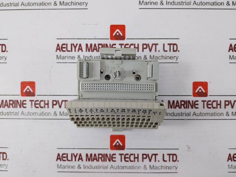 Allen-bradley 1794-tb3Ts Module Holder 92416671 Terminal Base Rev A01