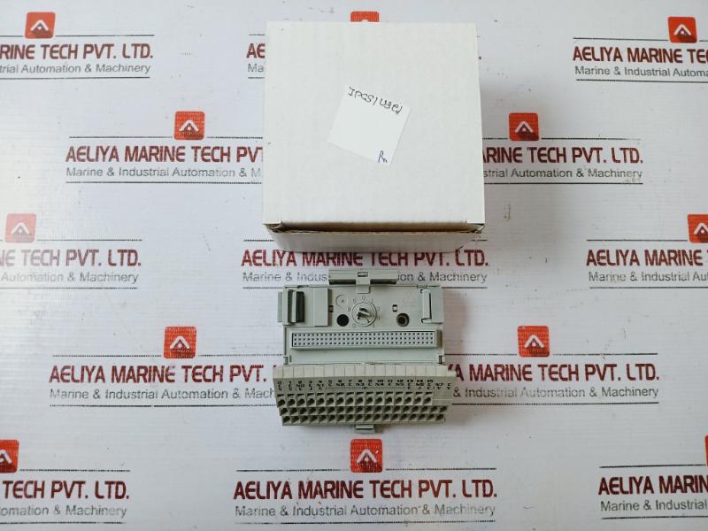 Allen-bradley 1794-tb3ts Flex Terminal Base 120vdc, 10a