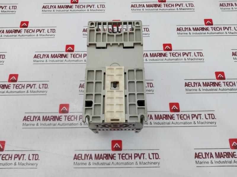 Allen-bradley 22A-a2P3N114 Series A Ac Drive 0.4Kw/0.5Hp 180-264 100Ka