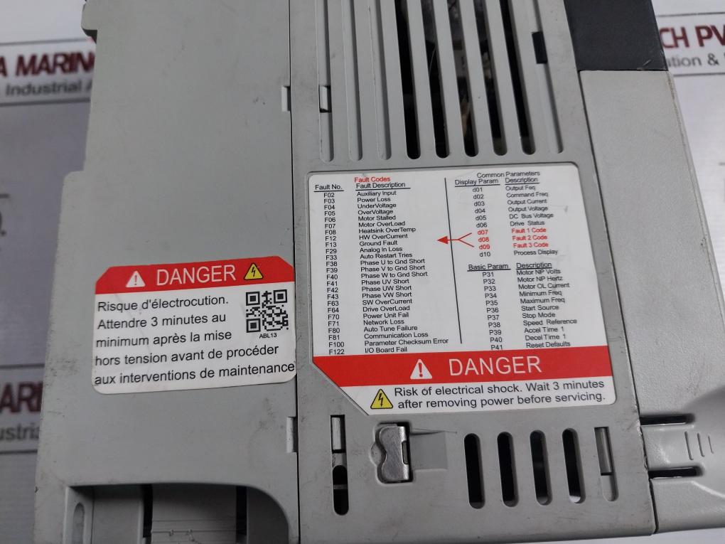 Allen-bradley 22B-d010N104 Powerflex 40 Ac Drive Ip20 48-63 Hz 380-480V Series A