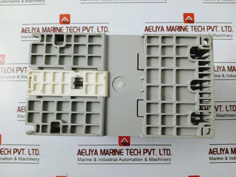 Allen-bradley 22B-a2P3N104 Power Flex Ac Drive 40 0.4Kw/0.5Hp Ser A 180-264V