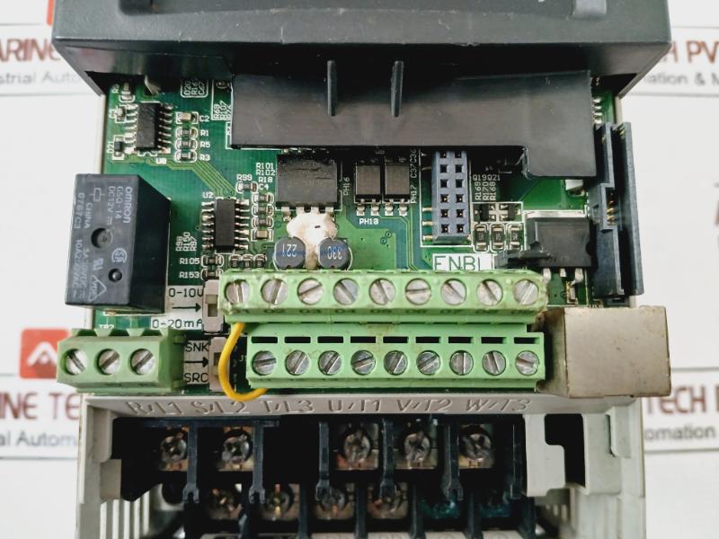 Allen-bradley 22B-a2P3N104 Series A Powerflex 40 Ac Drive 0.4Kw/0.5Hp 240V