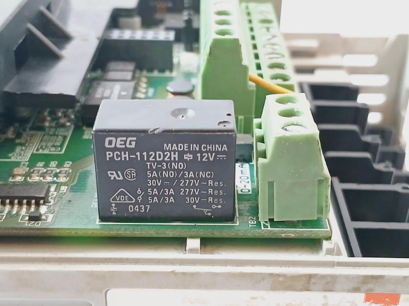 Allen-bradley 22b-d2p3n104 Powerflex 40 Ac Drive 0.75kw 380-480v 9