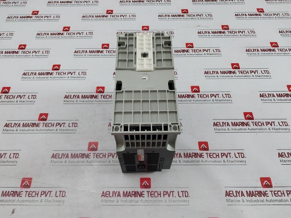 Allen-bradley 25B-d010N104 Ser A Power Flex 525 Ac Drive 4.0Kw/5.0Hp 0-500Hz