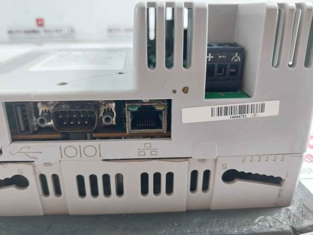 Allen-bradley 2711Pc-b4C20D Compact Terminal Panel Ip54 (Not Working)