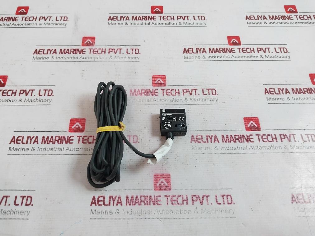 Allen-bradley 42Smp-7321 Ser B Photoswitch 3 Meter 11-28Vdc 1.2 W 100Ma 28Vdc