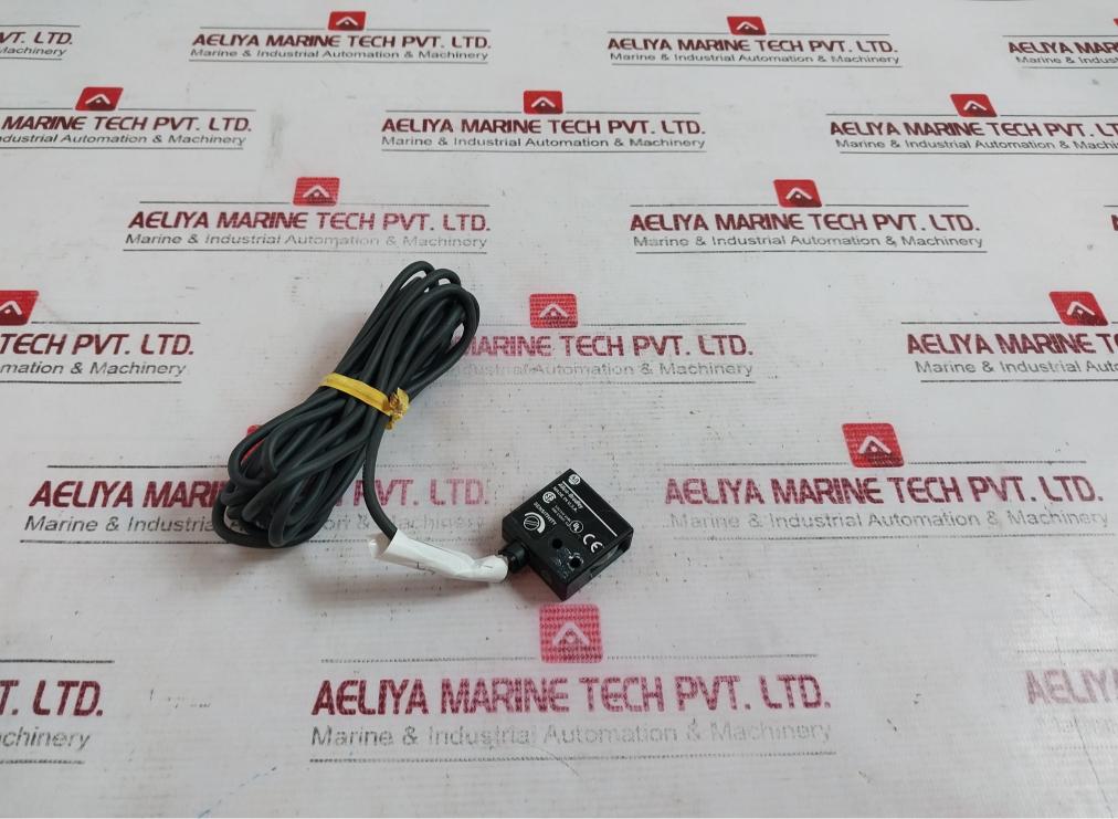 Allen-bradley 42Smp-7321 Ser B Photoswitch 3 Meter 11-28Vdc 1.2 W 100Ma 28Vdc