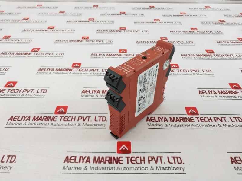 Allen-bradley 440R-s13R2 Guard Master Gsr Ci Safety Relay 24Vdc 3.5W Ac15 250V