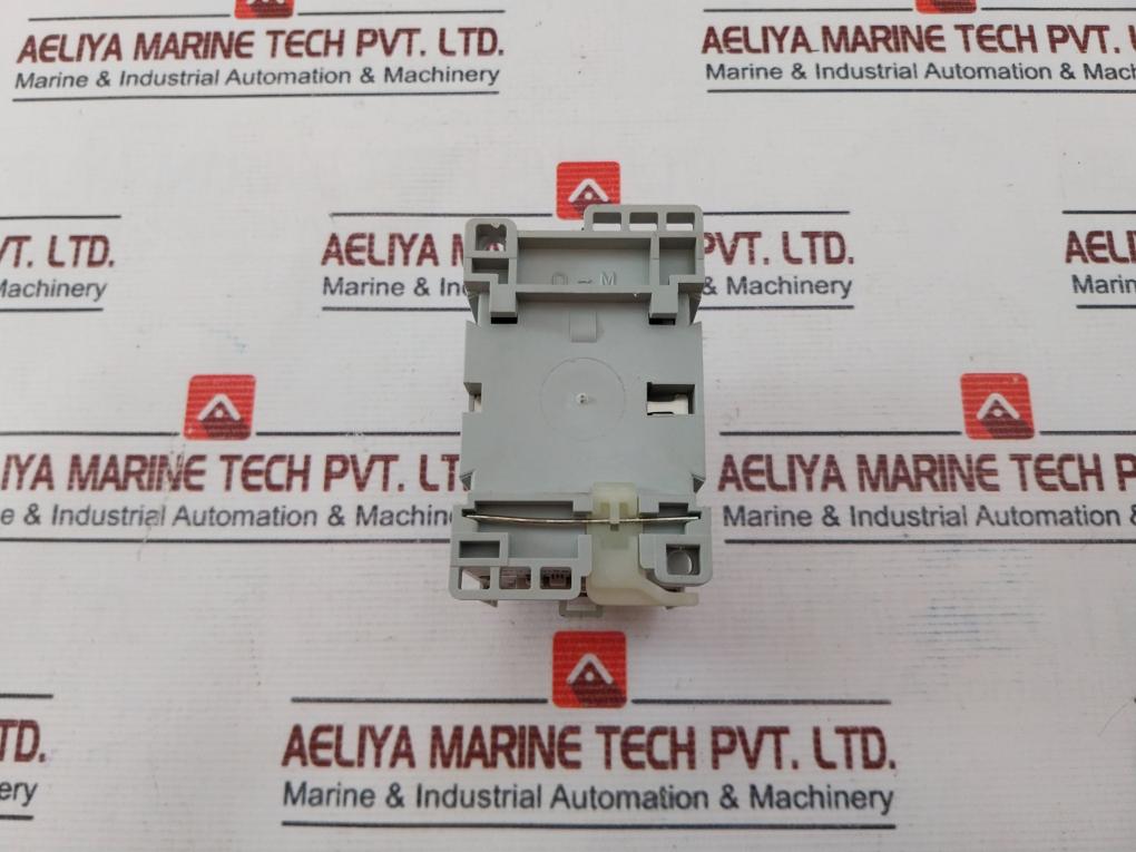 Allen-bradley 500-nx101* Auxiliary Contactor 505-tod Ser: D Hza 50
