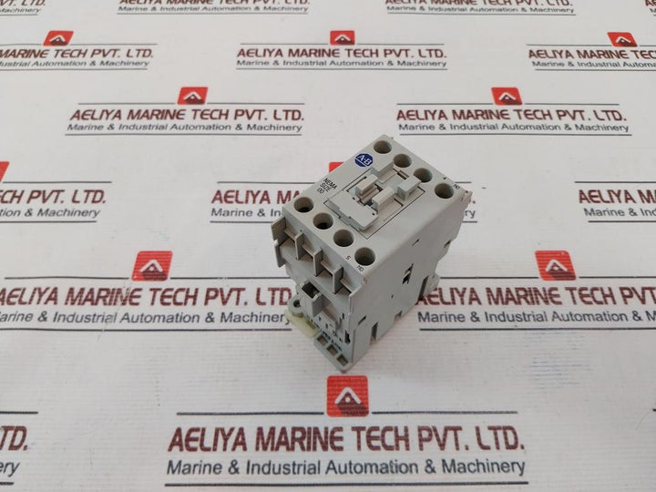 Allen-bradley 500-nx101* Auxiliary Contactor Ac-1 690V 32A