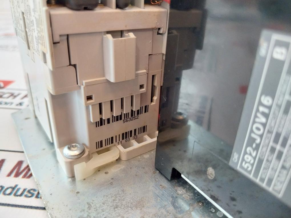 Allen-bradley 592-jov16/500-nx101 Overload Relay With Contactor Ser:B