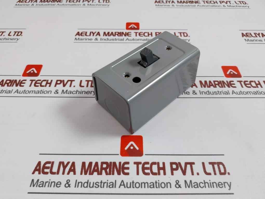 Allen-bradley 600-tax5 Manual Starting Toggle Switch