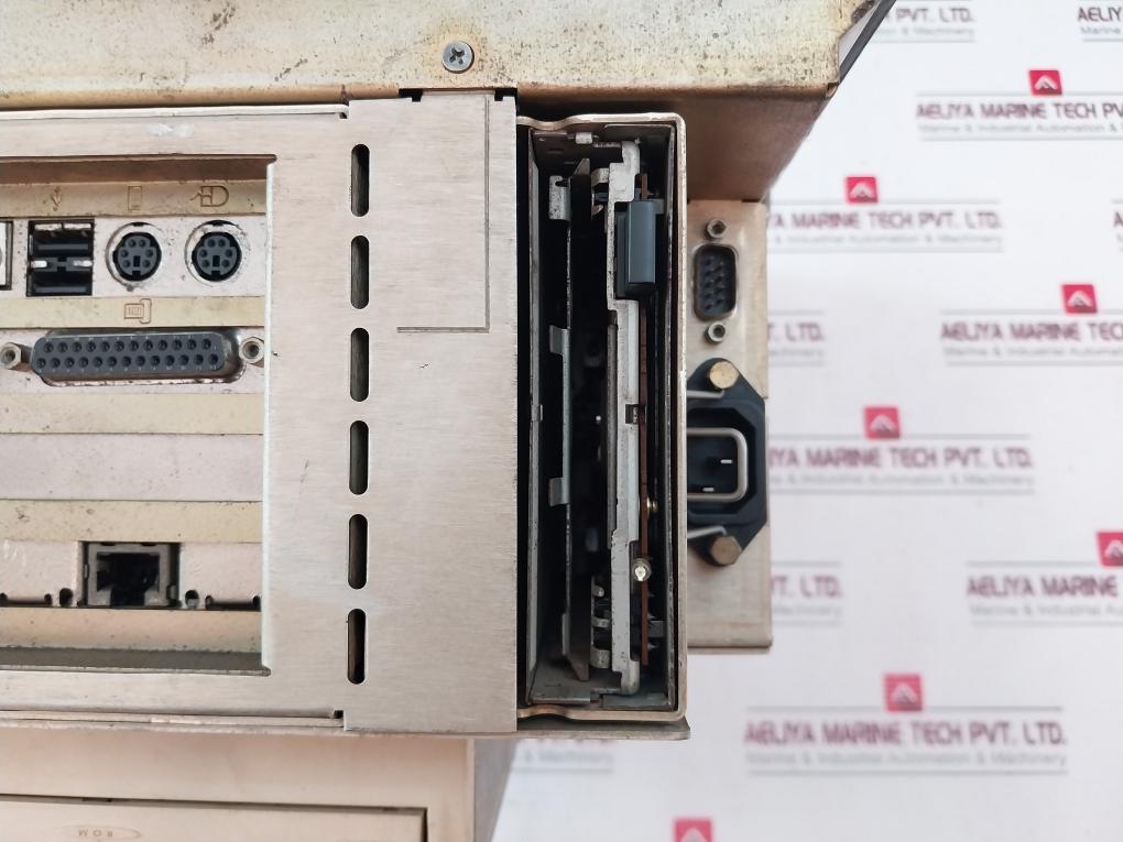 Allen-bradley 6181-chbcbbzzr Interface Operator 200-240 Vac 50/60 Hz