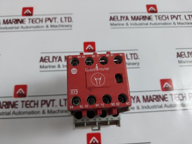 Allen-bradley 700-cf310e Control Relay Guard Master Ac-12 690v 600v Ac