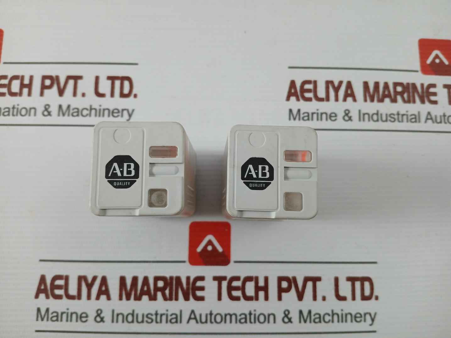 Allen-bradley 700-hb32A1 Control Relay 120Vac Series A