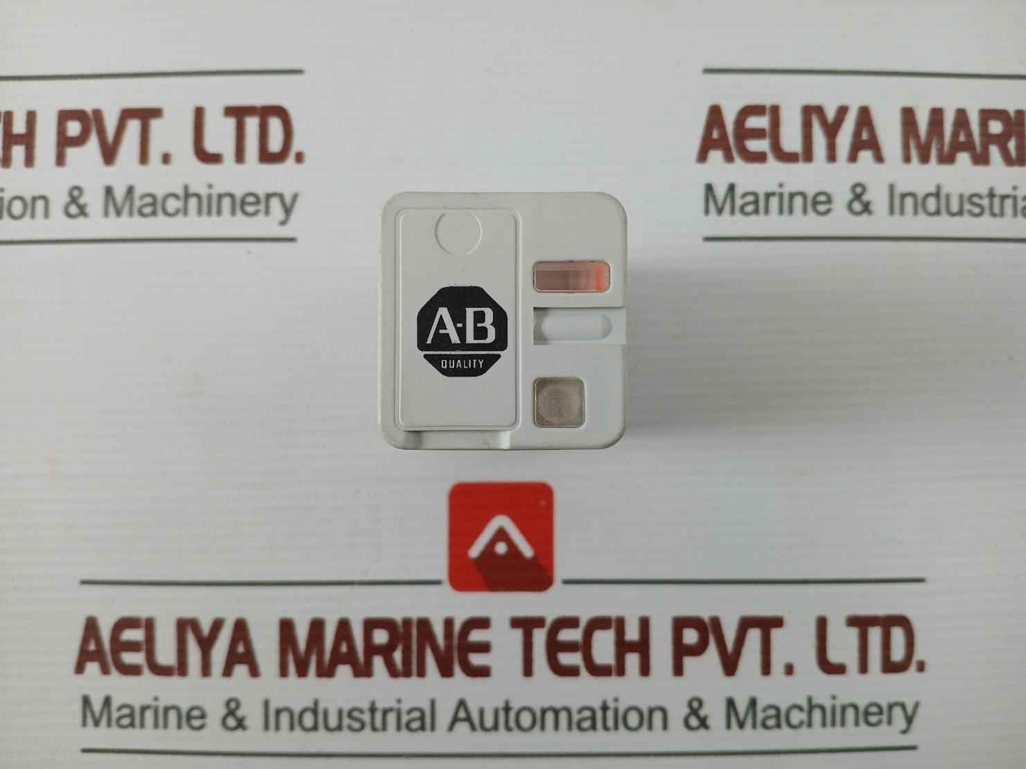 Allen-bradley 700-hb32A1 Control Relay 120Vac Series A